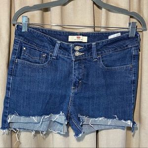 Levi's 526 Slender Cut-off Shorts